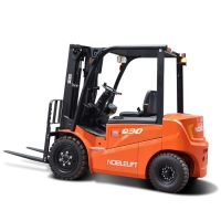 FE4P30/35Q四支點(diǎn)鋰電平衡重叉車(chē)，諾力電動(dòng)叉車(chē)